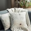 Poszewka EUROFIRANY Velvet 127 45 x 45 cm Kremowy Wzór Kwiaty