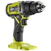 Na zdjęciu znajduje się wiertarko-wkrętarka udarowa w kolorze zielono-czarnym z widocznym logo "RYOBI" oraz oznaczeniami technicznymi na obudowie. Produkt posiada uchwyt z teksturowanym wykończeniem oraz podstawę z napisem "ONE+".
