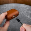 Etui na słuchawki FIXED Podsleather do APPLE AirPods Pro 2 Brązowy Kompatybilność Apple AirPods Pro 2 gen
