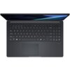 Na zdjęciu widoczna jest klawiatura laptopa z pełnym układem klawiszy, w tym klawiaturą numeryczną, oraz touchpad umieszczony poniżej. Na górnej części ekranu znajduje się napis "ASUS EXPERTBOOK".