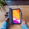 Etui na iPad STM Dux Plus Czarny Rodzaj Etui z klapką