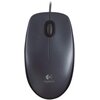 Czarno-szara mysz komputerowa z przewodem, posiada dwa przyciski i rolkę przewijania na środku. Na powierzchni myszy widoczne jest logo "Logitech".