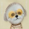 Na zdjęciu znajduje się ilustracja przedstawiająca psa z okrągłymi, żółtymi okularami, ubrany w sweter z wzorem w romby i łańcuszkiem. Po lewej stronie widoczny jest napis "NIMMY DESIGN", a po prawej "dog food".