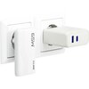 Biała ładowarka sieciowa XLINE WCF650W 65W GAN jest podłączona do gniazdka elektrycznego, z widocznymi dwoma portami USB w kolorze niebieskim. Na obudowie ładowarki znajduje się napis "65W XLINE".