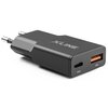 Czarna ładowarka sieciowa z logo "XLINE" na obudowie, posiada dwa porty: USB-C oznaczony jako "30W" i USB-A oznaczony jako "18W". Produkt ma metalowe wtyki do gniazdka elektrycznego.