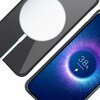 Na zdjęciu widoczne jest przezroczysto-czarne etui na telefon z podłączoną ładowarką bezprzewodową. Obok znajduje się ekran telefonu z wyświetlonym wskaźnikiem ładowania na poziomie 38% oraz napisem "Charging".