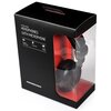 Czarne opakowanie z przezroczystym panelem, przez który widać czarne słuchawki nauszne. Na opakowaniu widnieje biały tekst: "MC-828 STRIKER HEADPHONES WITH MICROPHONE", ikony z napisami "HI-QUALITY STEREO SOUND", "MICROPHONE", "VOLUME CONTROL" oraz logo "