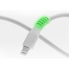 Na zdjęciu znajduje się szary kabel USB Typ-C - Lightning z plecionym oplotem, którego końcówka jest podświetlona na zielono. Produkt to QUALO Ultimate QKN-CL-18 o długości 1,5 metra.