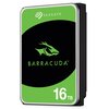 Na zdjęciu widoczny jest dysk twardy z zieloną etykietą, na której znajduje się logo SEAGATE oraz napis "BARRACUDA" i "16TB". Etykieta ma czarne i zielone elementy graficzne.