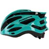 Jasnoniebieski kask rowerowy z czarnymi elementami i otworami wentylacyjnymi, z widocznym napisem "KROSS" na boku. Kask ma aerodynamiczny kształt i regulowane zapięcie z tyłu.