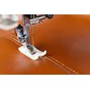 Hafciarka BERNETTE B79 + Program Bernina Creator V9 Funkcje Automatyczne nawlekanie igły, Obszywanie dziurki na guziki, Pozycjonowanie igły, Regulacja docisku stopki do materiału, Regulacja naprężenia nici, Szycie wstecz, Możliwość zastosowania podwójnej igły, Pojemnik na wyposażenie, Wolne ramię, Wyświetlacz