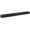 Czarny soundbar o prostokątnym kształcie z widocznym napisem "ATMOS" na przednim panelu. Urządzenie ma gładką powierzchnię i minimalistyczny design.