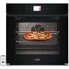 Czarny piekarnik elektryczny z widocznym wnętrzem, w którym znajduje się pizza na ruszcie; na górnym panelu znajduje się ekran z kolorowym wyświetlaczem. Na piekarniku widoczne jest logo "Whirlpool".