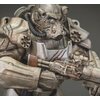 Figurka DARK HORSE Fallout Statue Maximus Zawartość zestawu Wymienna głowa z hełmem Power Armor