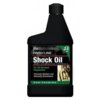 Czarna butelka z etykietą zawierającą tekst: "FINISH LINE Shock Oil SEMI-SYNTHETIC FORMULA 2.5 wt. For Oil-Damped Suspension Prevents Stiction and Viscosity Breakdown NON-FOAMING 16 oz / 475 ml". Na etykiecie znajduje się również zdjęcie fragmentu roweru.