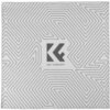 Szara ściereczka z geometrycznym wzorem w postaci linii tworzących labirynt, z widocznym logo "K&F CONCEPT" pośrodku.