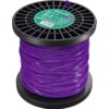 Fioletowa żyłka do kosy nawinięta na czarną szpulę z zieloną etykietą na górze, na której widnieje napis "STALCO" oraz specyfikacje produktu: "Trimmer Line", "3.0 mm", "60 m", "S053997056". Etykieta zawiera również symbole dotyczące użytkowania i recyklingu oraz kod kreskowy.