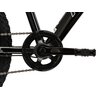 Czarno-biały rower z widocznym mechanizmem korbowym, łańcuchem i fragmentem opony. Na ramie znajduje się oznaczenie "L2".