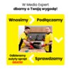 Na żółtym tle znajduje się tekst: "W Media Expert dbamy o Twoją wygodę! Wnosimy > Podłączamy > Sprawdzamy < Odbieramy zużyty sprzęt GRATIS!" W centralnej części zdjęcia dwóch mężczyzn w żółtych koszulkach montuje płytę indukcyjną na blacie kuchennym.