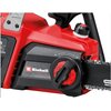 Część piły akumulatorowej w kolorze czerwonym i czarnym z widocznym logo "Einhell" na obudowie. Obok znajduje się mechanizm napinania łańcucha oraz fragment łańcucha z napisem "OREGON Chain &".