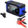 Czarny prostownik z niebieskimi akcentami, oznaczony jako "MBG line", z wyświetlaczem pokazującym "12V 8A - 24V 4A" oraz różnymi ikonami i napisami, w tym "TRFB MODE". Obok znajdują się czerwone i czarne zaciski oraz wtyczka z dwoma bolcami.