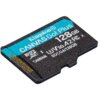 Na zdjęciu widoczna jest czarna karta pamięci z niebieskim paskiem, na której znajduje się biały tekst: "Kingston CANVAS Go! Plus 128GB microSDXC I U3 V30 A2 TAIWAN SDCG4/128GB".