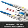 Na zdjęciu widoczny jest fragment modelu LEGO przedstawiający myśliwiec z serii Star Wars, z elementami w kolorach białym, niebieskim, szarym i żółtym oraz dwoma czerwonymi pociskami. Na dole zdjęcia znajduje się tekst: "4 postacie LEGO Star Wars do zabaw
