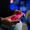 Kontroler MICROSOFT bezprzewodowy Xbox Deep Pink Komunikacja Przewodowa