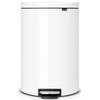 Kosz na śmieci z pedałem BRABANTIA 485244 FlatBack cichy domyk, wyjmowane wiadro, stal 40L Biały