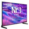 Telewizor z wyświetlaczem pokazującym kolorowy, abstrakcyjny wzór w odcieniach fioletu i różu, z widocznym tekstem: "SAMSUNG Nr 1 NA ŚWIECIE Najczęściej kupowane telewizory od 19 lat Neo QLED".