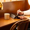 Etui na iPad Air / iPad Pro NATIVE UNION Active Case Piaskowy Model tabletu iPad Air (5. generacji)