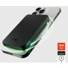 Czarny powerbank z logo "sbs" leży na smartfonie, z widocznymi czterema diodami LED i portem USB-C. Obok znajduje się pomarańczowy prostokąt z napisem "15W WIRELESS CHARGE" oraz czarno-biały napis "Compatible with MagSafe".