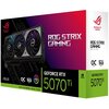 Pudełko przedstawia kartę graficzną z trzema wentylatorami, z napisem "ROG STRIX GAMING" oraz logo "Republic of Gamers". Na opakowaniu widnieją również napisy: "OC Edition", "16GB GDDR7 Memory", "DLSS 4 | Ray Tracing | Reflex | Studio", a także "GeForce R
