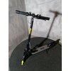 Hulajnoga elektryczna JEEP 2XE Sentinel v2 25km 350W Amortyzacja 8.5" Czarno-żółty Wyposażenie Adapter do pompowania