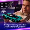 Na zdjęciu widoczny jest model samochodu z klocków w kolorze turkusowym i czarnym, trzymany w rękach osoby. W tle znajdują się napisy: "9+", "707", "Aston Martin", "Asphalt Legends Unite" oraz "Zbuduj wymarzony samochód pełen autentycznych detali".
