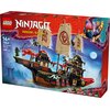 Pudełko zestawu LEGO Ninjago przedstawia model statku z trzema żaglami ozdobionymi czerwonymi symbolami. Na opakowaniu widnieje napis "LEGO NINJAGO DRAGONS RISING", a także informacje: "14+", "71848", "The Temple Bounty", "2387 pcs".