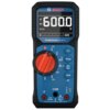 Na zdjęciu znajduje się multimetr z wyświetlaczem pokazującym "600.0 V" oraz logo "BOSCH" na górze. Poniżej wyświetlacza znajdują się przyciski i pokrętło z oznaczeniami funkcji pomiarowych, takimi jak "Hz", "V", "mV", "Ω", oraz "A".