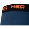Na zdjęciu widoczne są bokserki w kolorze niebieskim z czarną gumką, na której znajduje się pomarańczowy napis "NEO TOOLS". Materiał bokserków jest gładki, a napis jest wyraźny i czytelny.