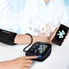 Ciśnieniomierz BERDSEN BD-123 Funkcje Pamięć pomiarów, Pomiar pulsu, Zapamiętywanie daty i czasu pomiaru, Automatyczne pompowanie, Bluetooth, Wykrywanie arytmii