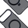 Na zdjęciu widoczne są dwa czarne etui z okrągłym wycięciem na środku, przeznaczone do telefonu Apple iPhone 17 Air. W prawym dolnym rogu jednego z etui znajduje się logo z napisem "3MK".