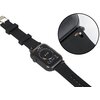 Czarny smartwatch z widocznym złączem do ładowania oraz tekstem: "BLOW", "Wyprodukowano w ChRL", "IP68", "DC5V/1A", "Model X18", "CE", "RoHS". Obok zegarka znajduje się okrągłe powiększenie przedstawiające kabel USB z magnetycznym złączem do ładowania.