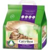 Opakowanie produktu "Cat's Best Smart Pellets" o pojemności 5 litrów, z widocznym wizerunkiem kota leżącego na tle drewnianej struktury. Na opakowaniu znajdują się napisy: "Europe's No. 1 cat litter from plant fibre", "soft clumping & non-stick", oraz logo "Cat's Best The Power of Nature".