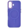 Fioletowe etui na telefon z okrągłym wzorem na środku i wycięciem na aparat oraz przyciski. Etui ma metaliczne obramowanie wokół otworu na aparat.