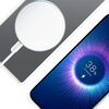 Na zdjęciu widoczne jest białe etui z okrągłym elementem magnetycznym oraz smartfon z wyświetlaczem pokazującym animację ładowania z napisem "38% Charging".