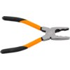 Na zdjęciu widoczne są szczypce z metalowymi szczękami i uchwytami pokrytymi czarno-pomarańczową gumą. Produkt to "Szczypce NEO TOOLS 01-271".
