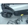 Hulajnoga elektryczna BLAUPUNKT ESC809 20km 350W 8.5" Czarny Wyposażenie Adapter do pompowania