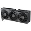 Czarna karta graficzna z trzema wentylatorami, na których widoczne są napisy "PRIME" i "ASUS". Na obudowie karty znajdują się napisy "RADEON" i "PRIME".