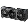 Karta graficzna z trzema dużymi wentylatorami, na których widoczne są napisy "PRIME" i "ASUS". Na obudowie karty znajdują się napisy "RADEON" oraz "PRIME".