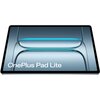 Tablet z dużym ekranem wyświetla abstrakcyjny wzór w odcieniach niebieskiego i szarego. Na ekranie widoczny jest napis "OnePlus Pad Lite".