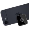 Na zdjęciu widoczny jest czarny smartfon z logo w kształcie nadgryzionego jabłka oraz przezroczysta nakładka na obiektyw z napisem "open" i "IP 17 air Camera film".